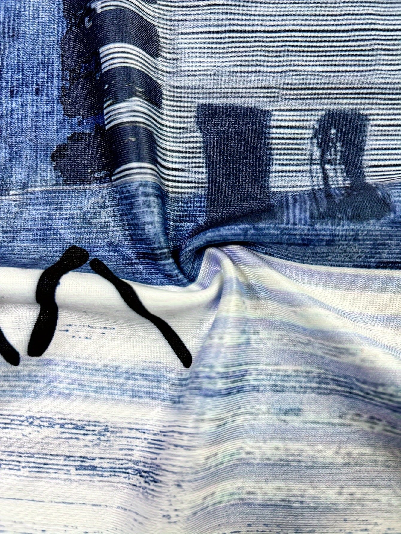 Geometric Print Long Sleeve Crew Neck T-shirt