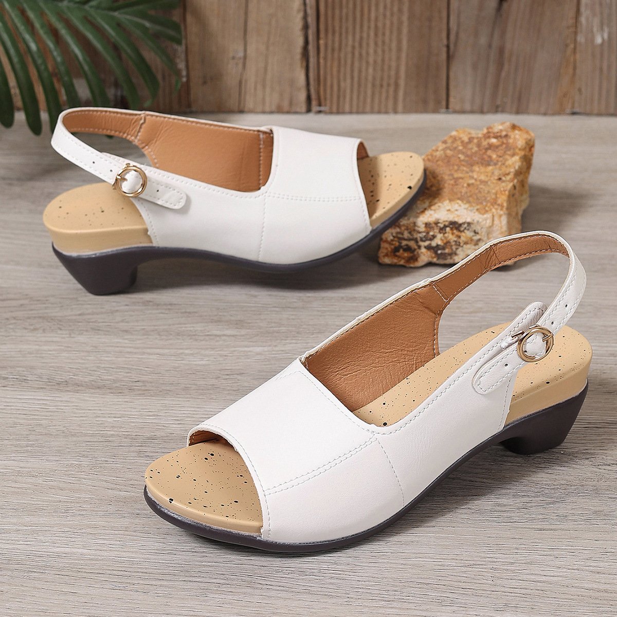 Spring and summer new fish mouth beach thick heel one word buckle simple thick heel high heel women's sandals