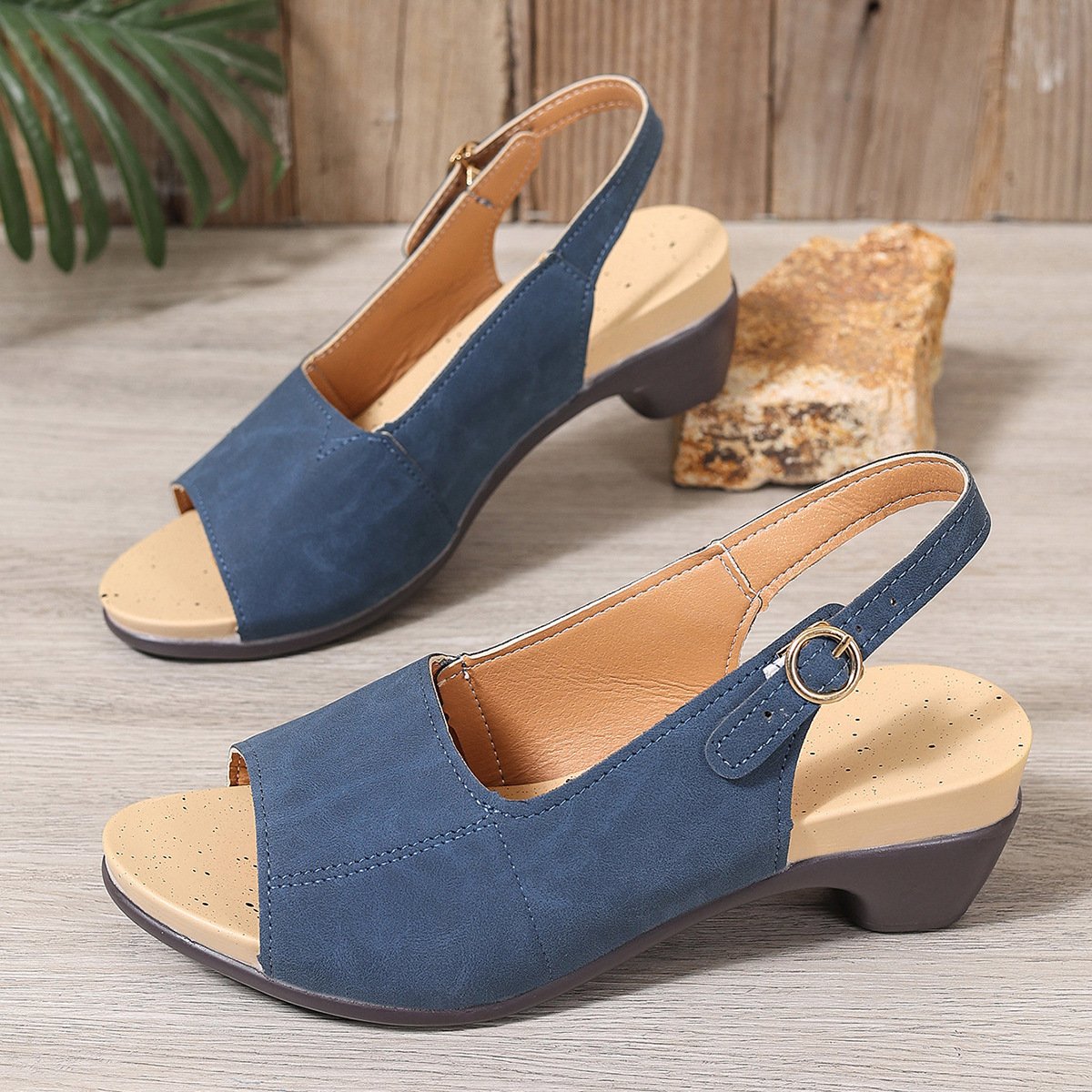 Spring and summer new fish mouth beach thick heel one word buckle simple thick heel high heel women's sandals