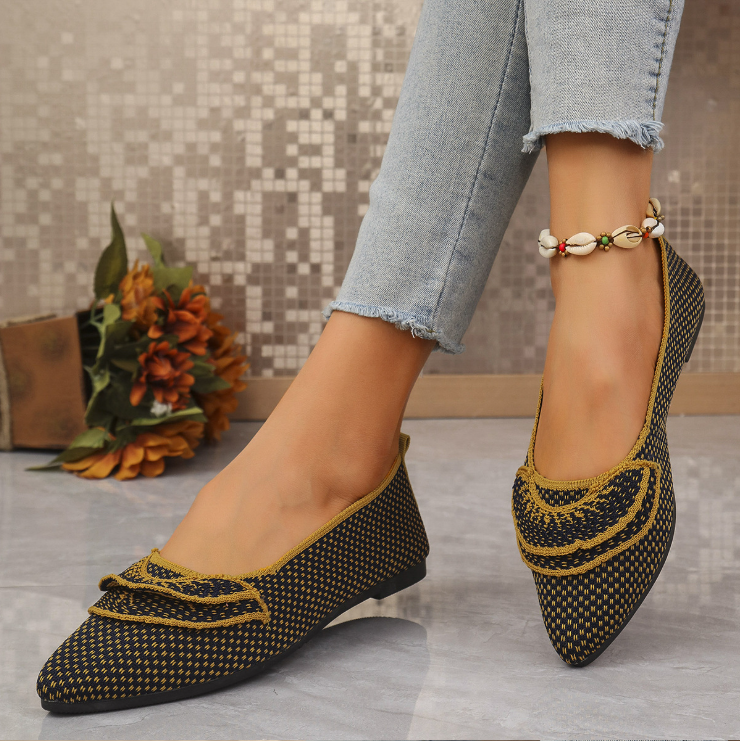 Women's Four Seasons Leisure Ultra-light Flying Mesh Color Matching Shallow Mouth Flat Shoes