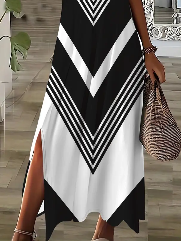 Women's Geometric Print V-Neck Short Sleeve Slit Dress
