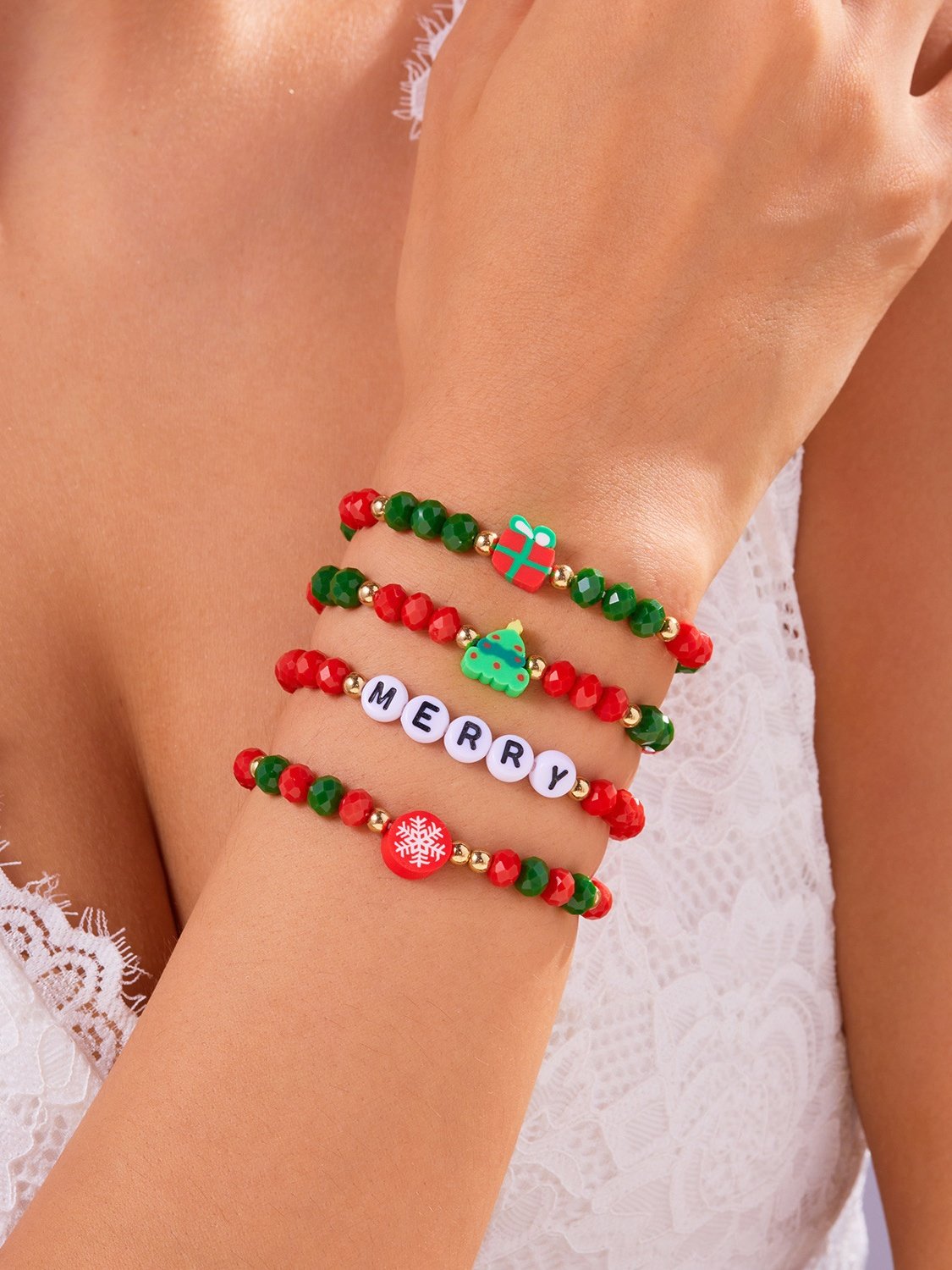 Christmas Electroplating Snowflake Elk Christmas Bell Santa Claus Bracelet Fashionable And Versatile Christmas Crystal Rice Bead Bracelet Combination Set